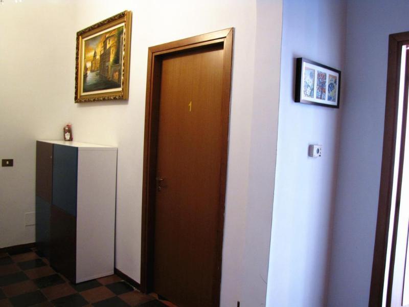 לינה וארוחת בוקר Claudia House Roma Termini מראה חיצוני תמונה