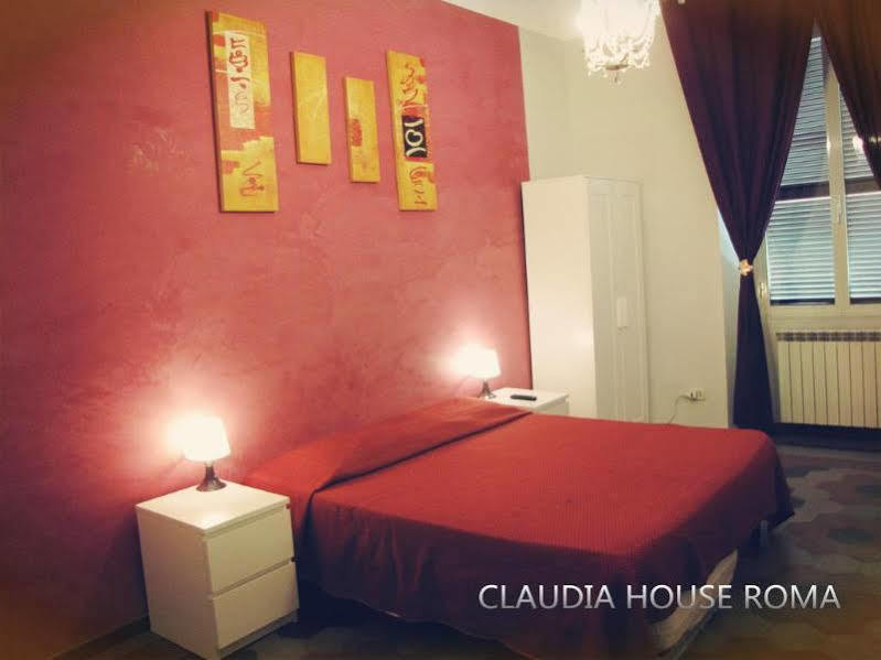 לינה וארוחת בוקר Claudia House Roma Termini מראה חיצוני תמונה