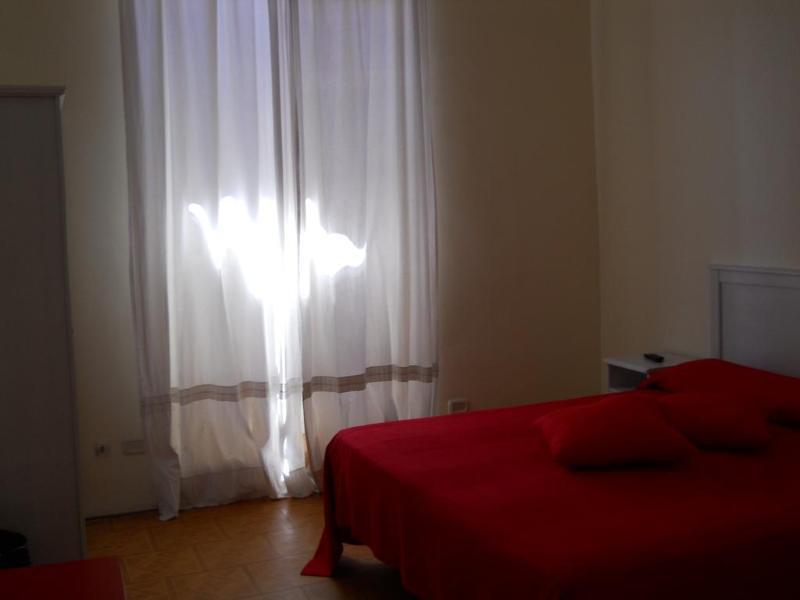 לינה וארוחת בוקר Claudia House Roma Termini מראה חיצוני תמונה